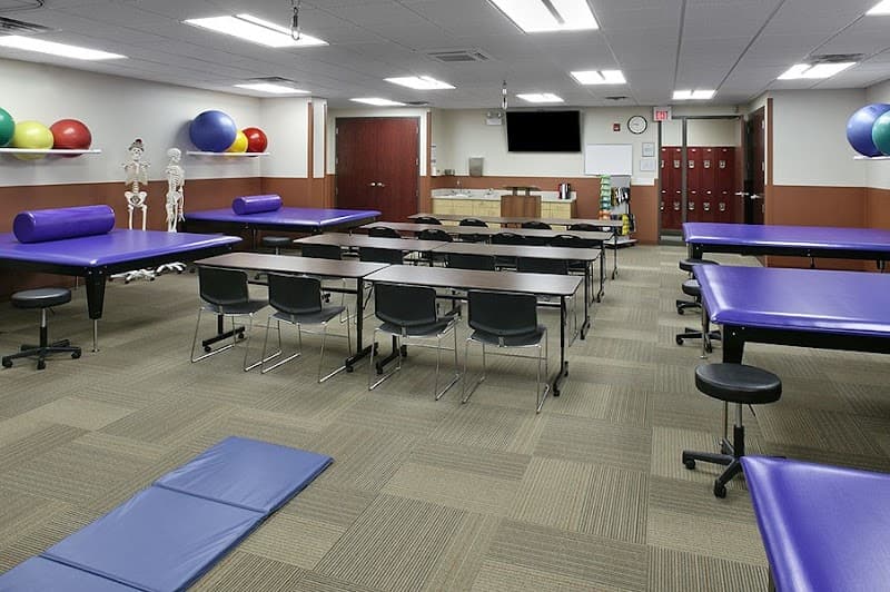 Fox College - Image 1